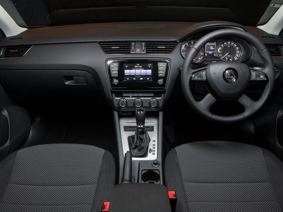  Skoda Octavia 2013 года  (AU) (фото 6 из 16)